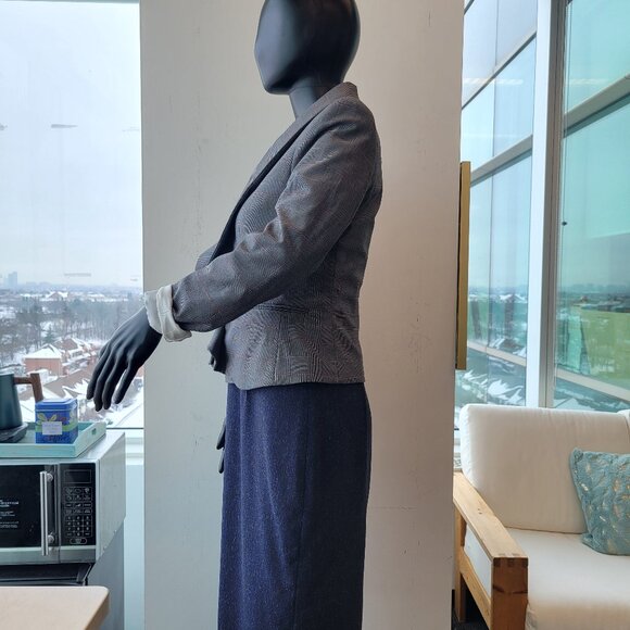 H&M Ruffle Hook Blazer - Picture 3 of 9